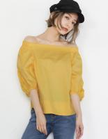ボリューム袖オフショルダーブラウス
