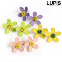 マットカラーフラワーピアス