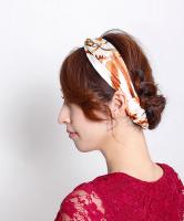 スカーフ調レトロ柄ヘアバンド