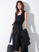 深Vネックロングニットワンピース